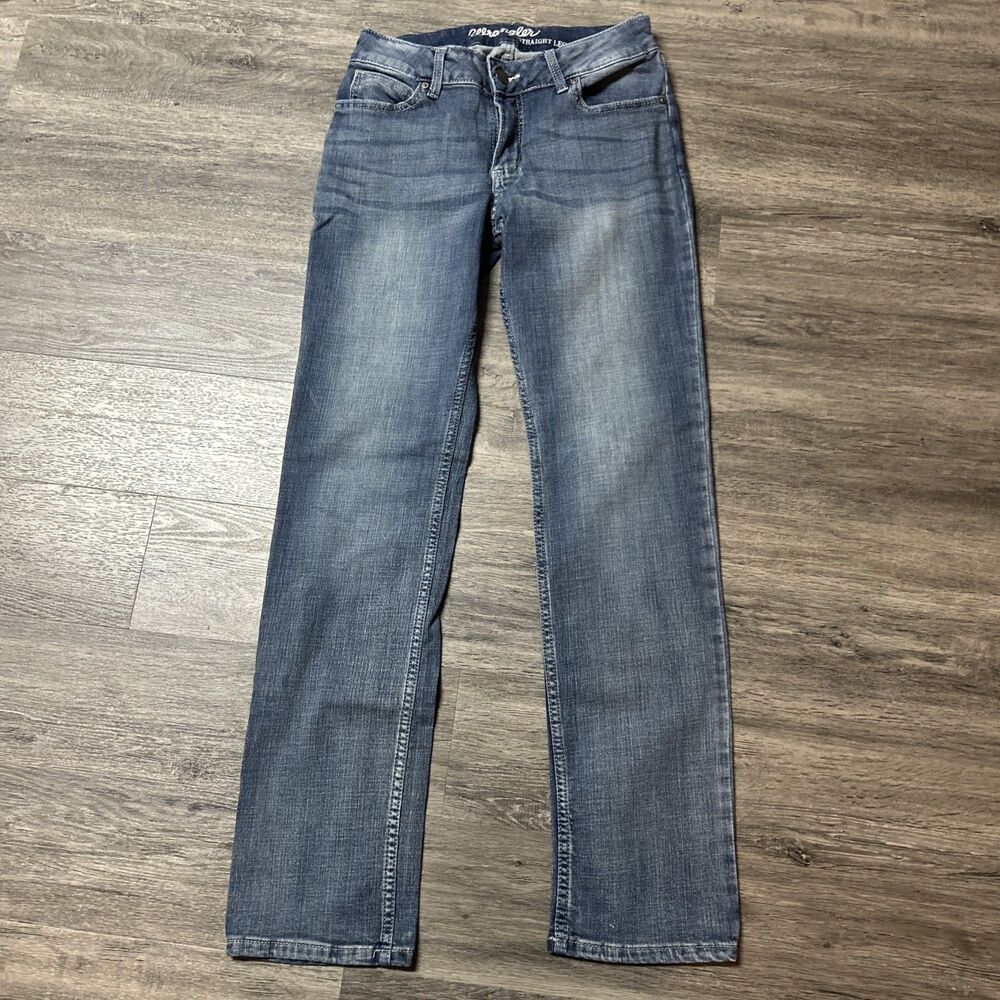 Wrangler Straight Leg Jeans Women’s 7x34 Dark Wash Stretch Denim Mid Rise
